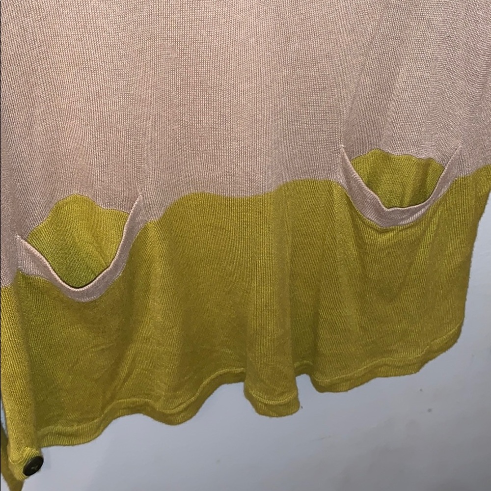Sweater - Picture 4 of 4